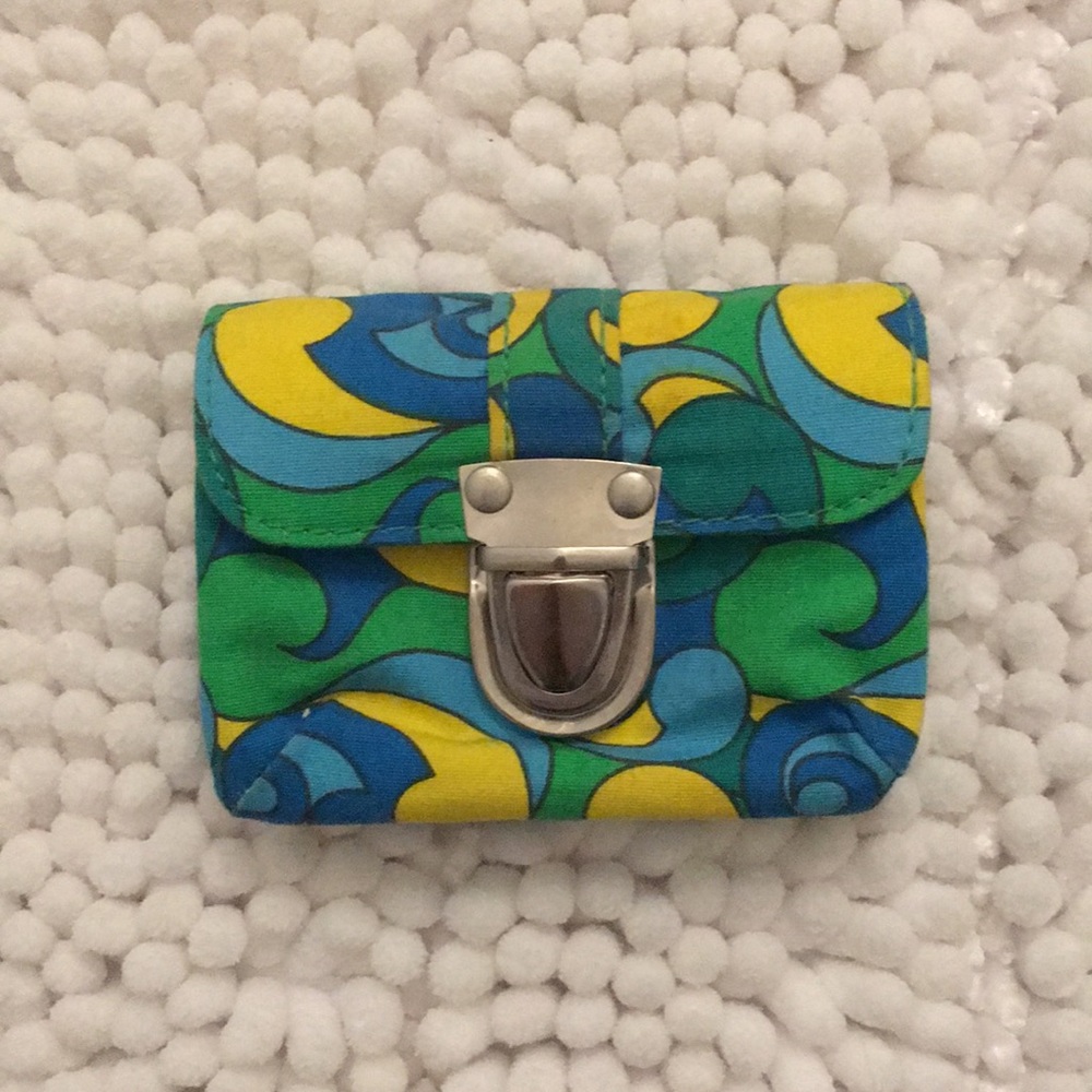 Patterned wallet